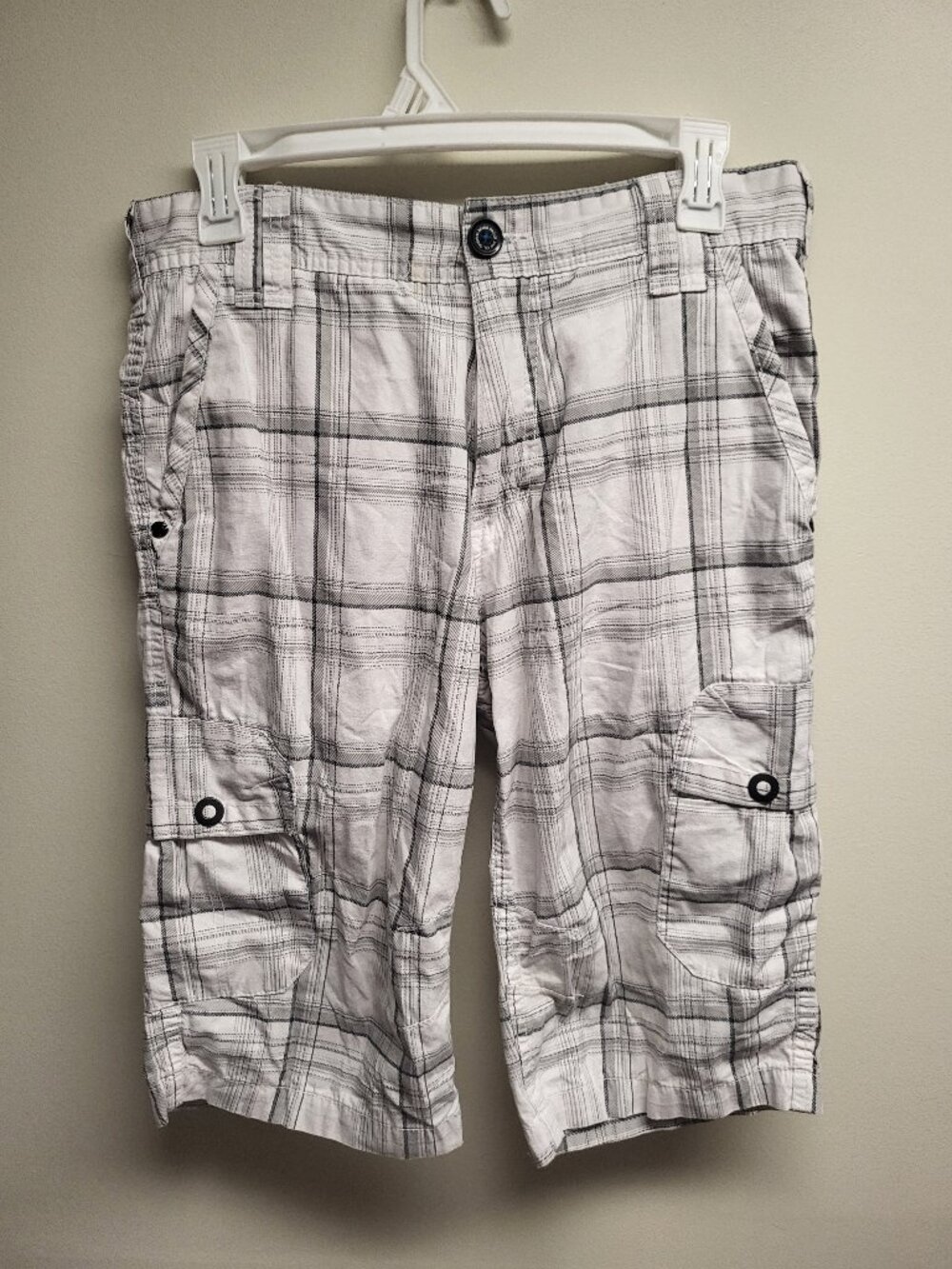 Projekt Raw Men's Plaid Cargo Shorts Size 30 White Gray Cotton Casual